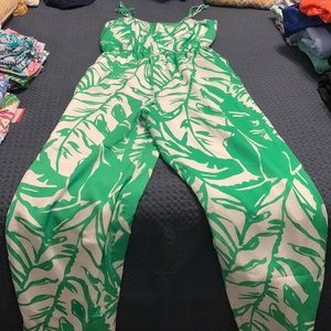 Lilly for target -women’s size 8 romper